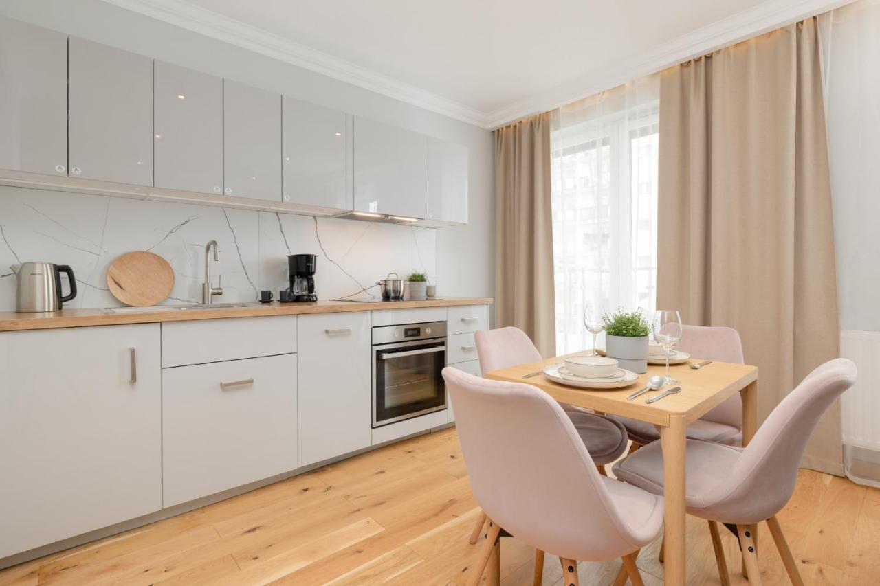 Apartament Z Tarasem W Centrum Swinoujscia By Noclegi Renters Свиноуйсьце Экстерьер фото