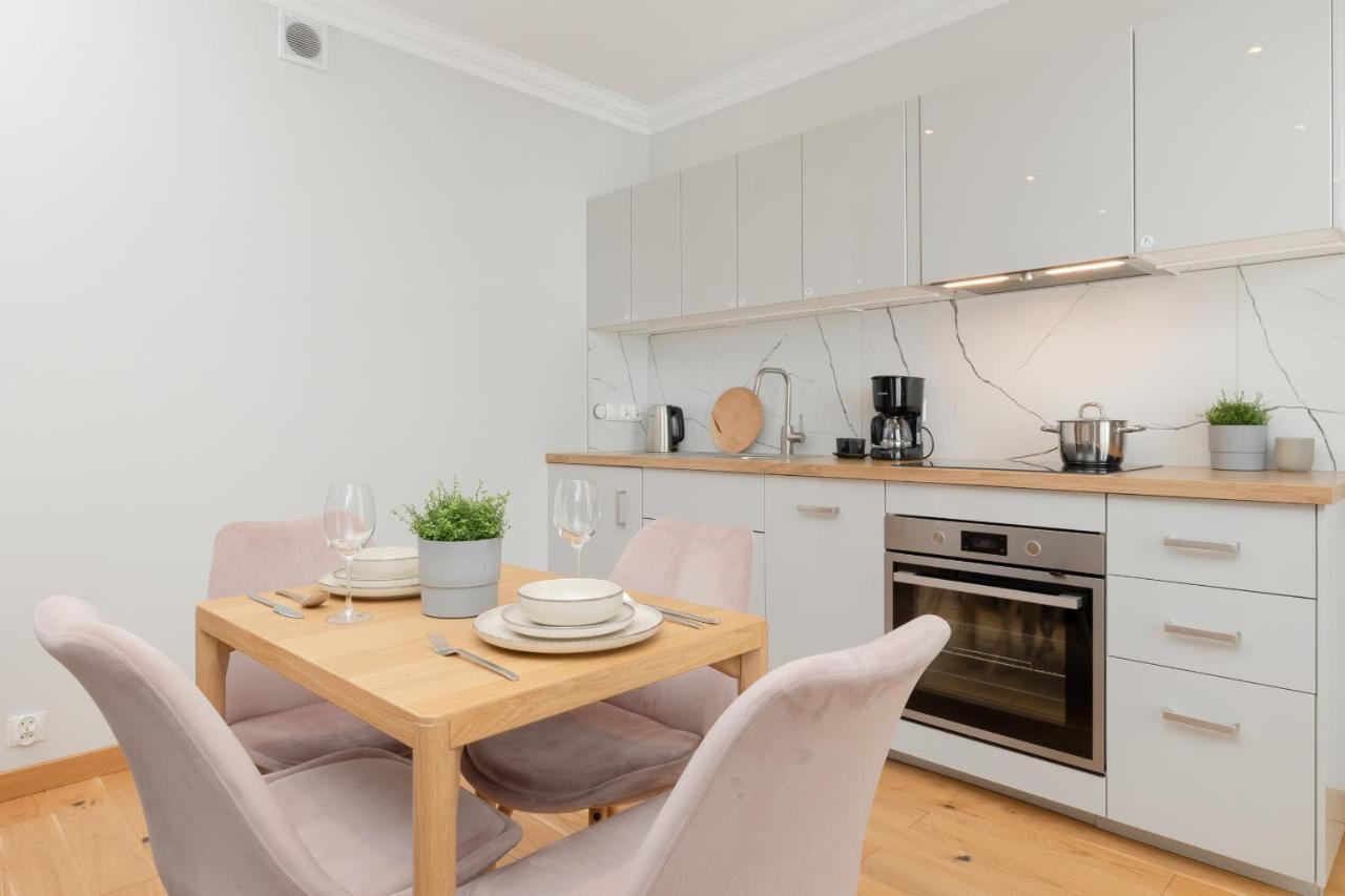Apartament Z Tarasem W Centrum Swinoujscia By Noclegi Renters Свиноуйсьце Экстерьер фото